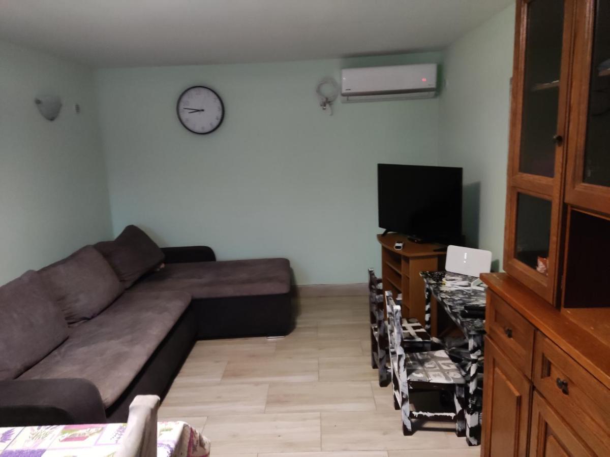 Appartamento Apartman Zdravko Premantura Esterno foto